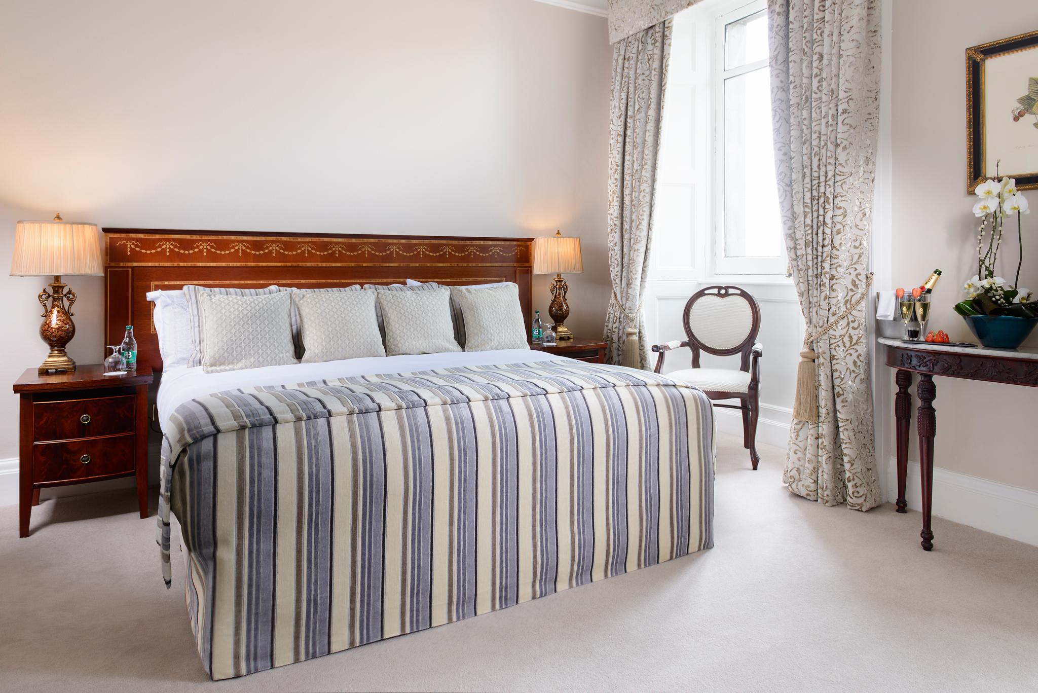 Kilkenny Hibernian Hotel ภายนอก รูปภาพ