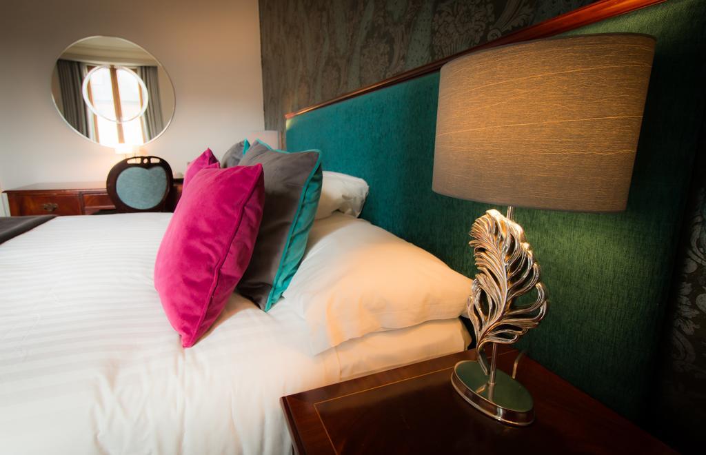 Kilkenny Hibernian Hotel ภายนอก รูปภาพ