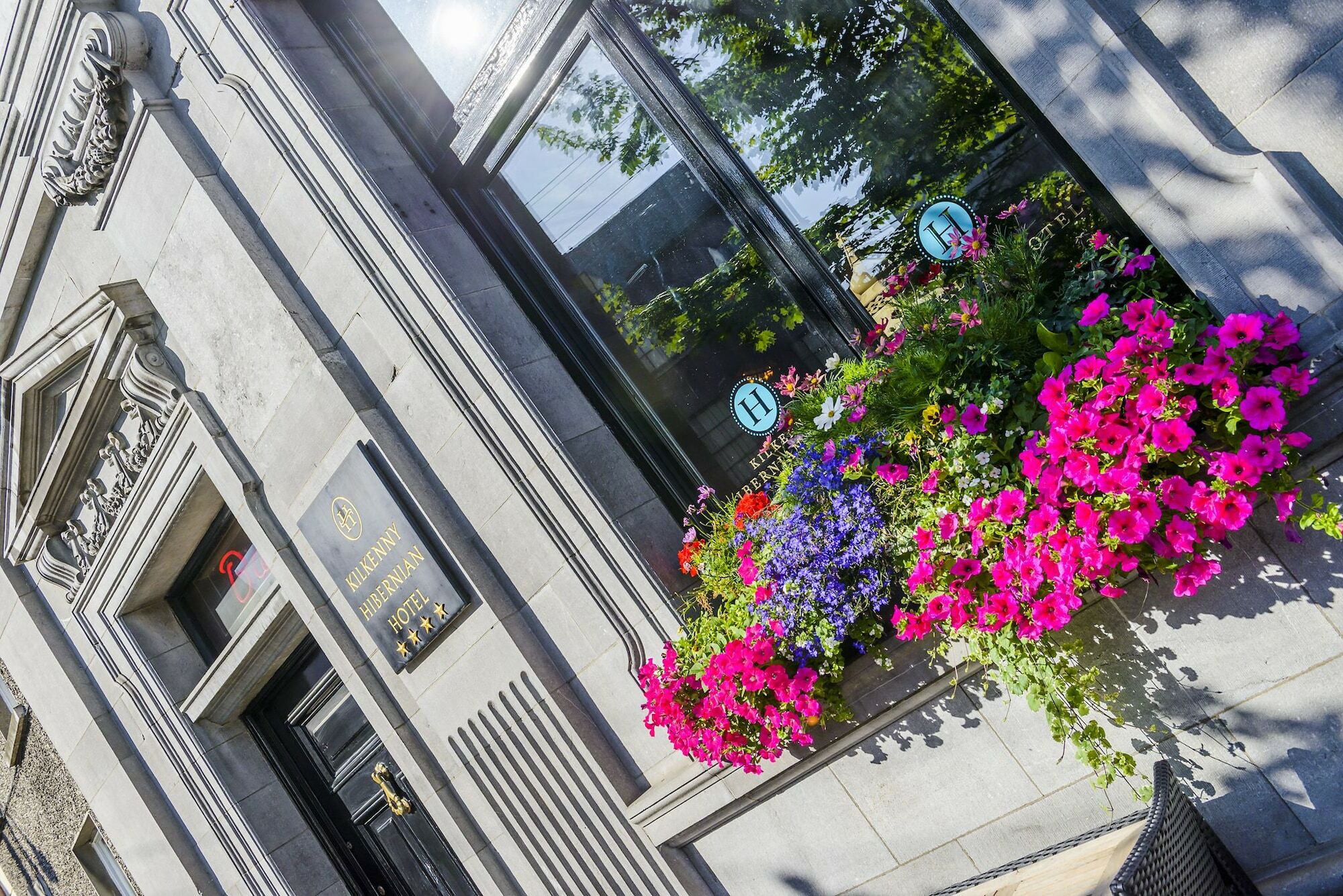 Kilkenny Hibernian Hotel ภายนอก รูปภาพ